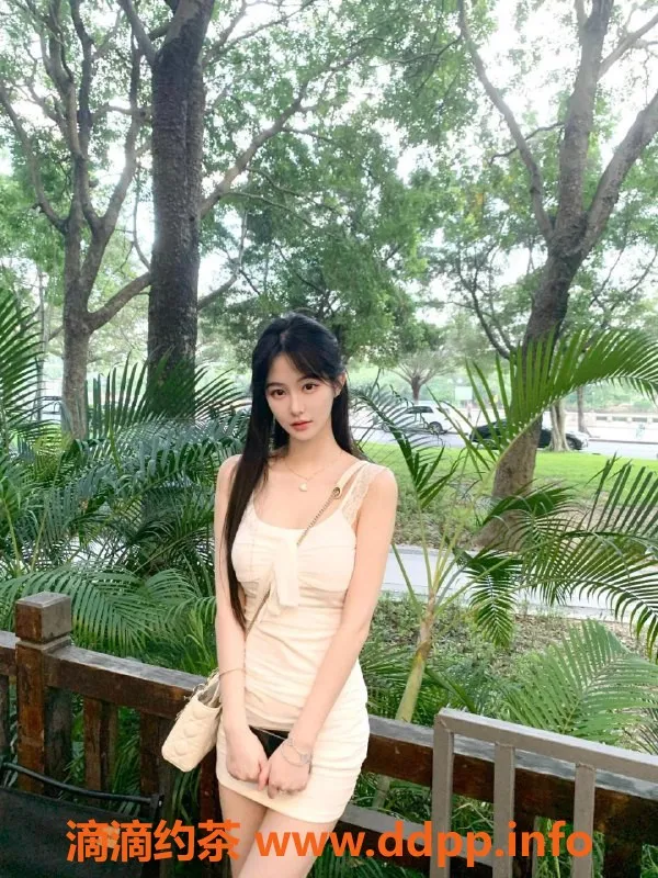 广州楼凤-海珠区20岁学妹徽因，165cm，600元四十分钟