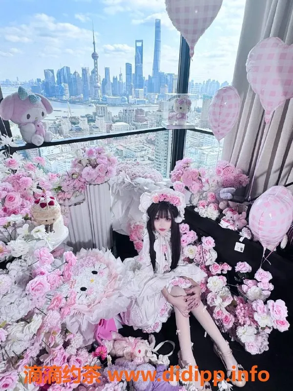 上海外围-静安19岁璃茉，身高164，价格1500元起