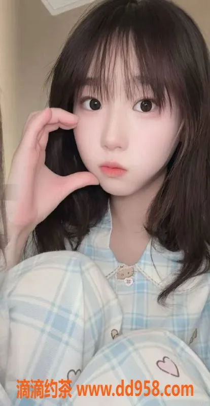 深圳楼凤-广州天河嫩妹小歪歪，私密服务1400起