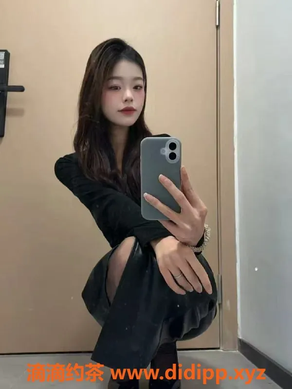 广州楼凤-天河区嫩妹，身高167，B罩杯，超值服务体验