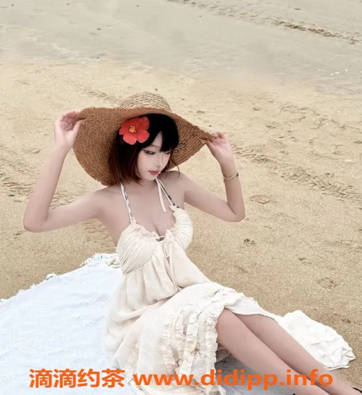 常州楼凤-武进万达06嫩妹主播，166高88重，1000元起