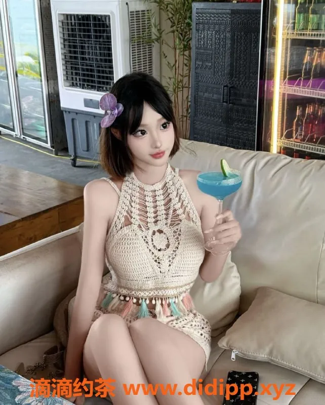 常州楼凤-武进万达06嫩妹主播，166高88重，1000元起