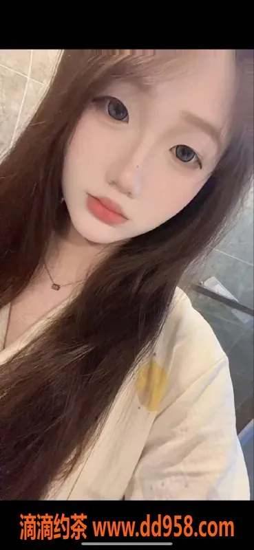 常州楼凤资源信息,武进嫩妹学生兼职，165cm，98斤，C罩杯