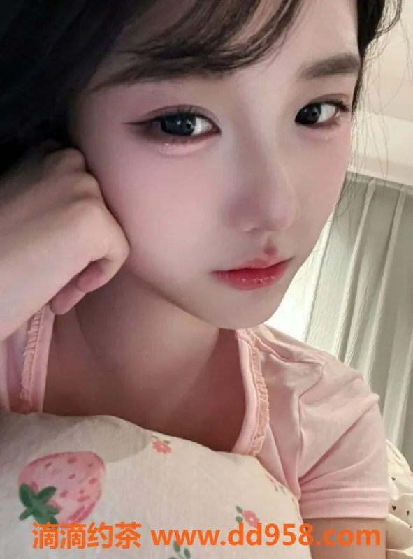 广州楼凤-天河嫩妹夏沫，700元诱惑等你来体验