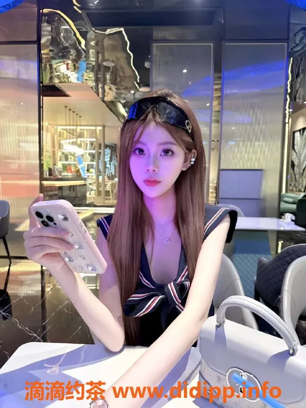 广州楼凤-天河子怡，已视频验证，899元服务