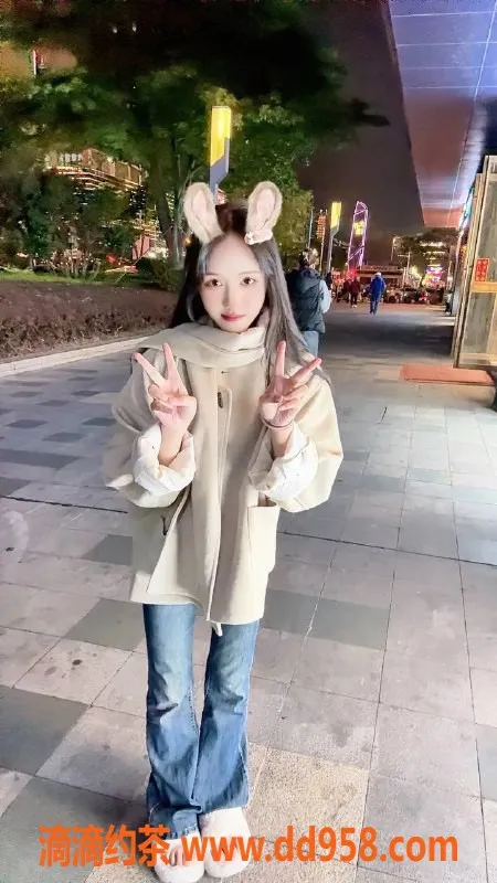 深圳楼凤-光明只只嫩妹，800P起，制服诱惑等你来体验