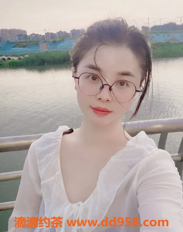 广州楼凤资源信息,顺德区御姐，168cm C罩杯，水费700p起