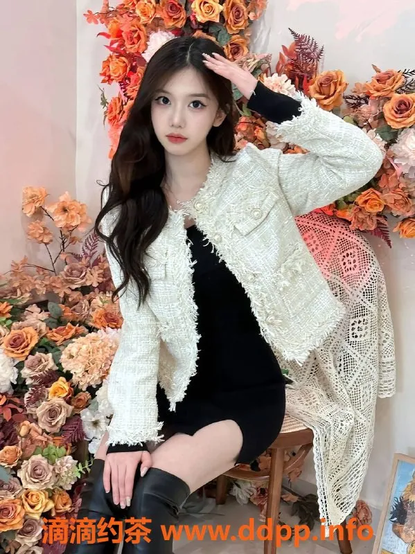 南通楼凤-南通学生兼职小花，165cm，90斤，服务优质