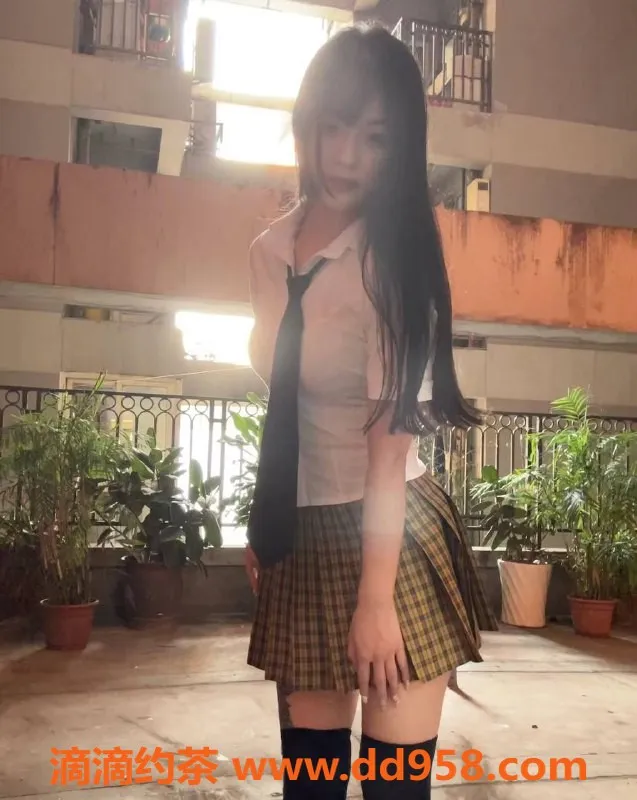 杭州楼凤-上城区小乖，169cm清纯美女，21岁