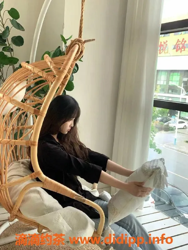 深圳楼凤-深圳宝安妙妙，1200元嫩妹调情服务