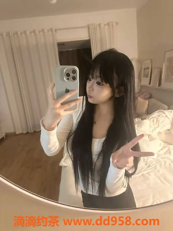 洛阳楼凤资源信息,优优19岁陪浴调情，身高162，价格实惠