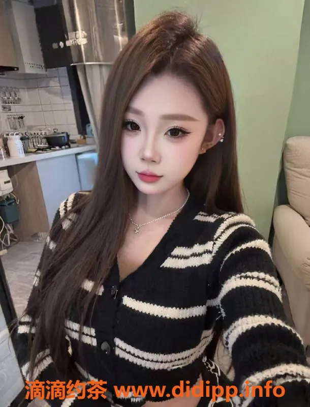 青岛楼凤-黄岛双胞胎姐妹双飞服务，超值体验