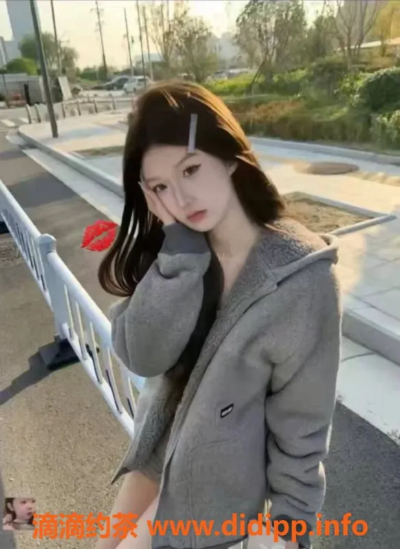 青岛楼凤-黄岛双胞胎姐妹双飞服务，超值体验