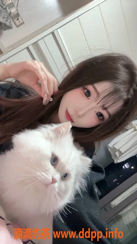 惠州楼凤-大亚湾小雪，19岁，160cm，82斤服务优质