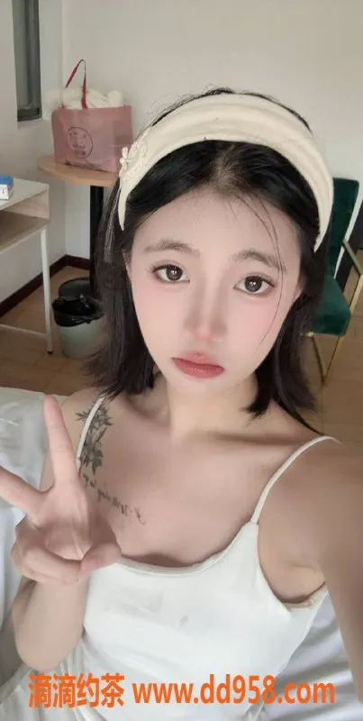 深圳楼凤-南山嫩妹小小，双向服务只需1000元