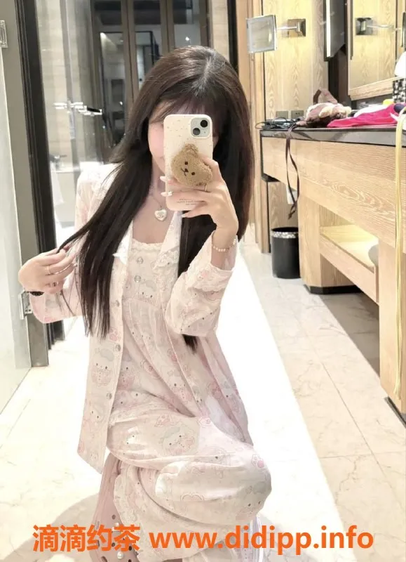 常州楼凤-武进#JK小苹果 清纯学生 陪浴服务