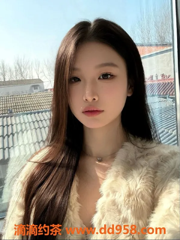 常州楼凤-武进果冻，162cm嫩妹，800起陪浴服务