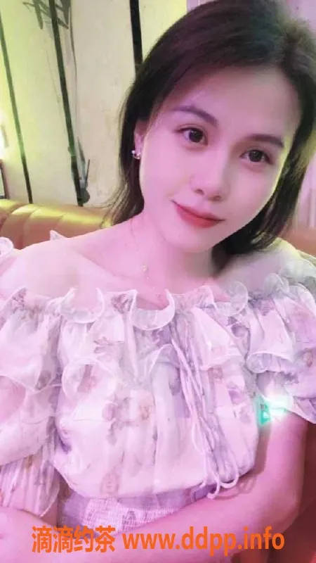 广州楼凤-广州白云区晓晓，160cm 50kg 34D 良家妹服务