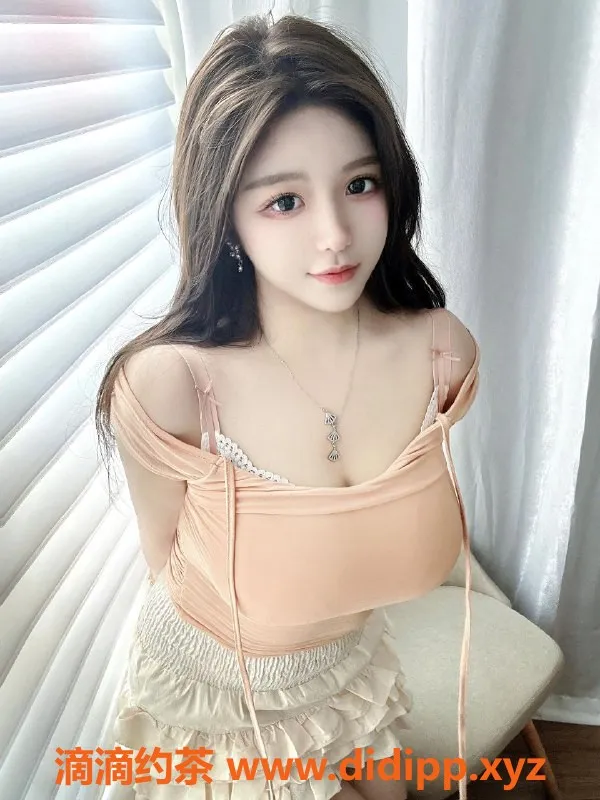 无锡楼凤-惠山天一公馆 F大胸少女 纯白肌肤