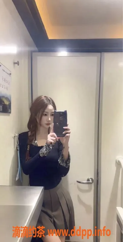 广州楼凤-天河学妹缓缓，600元/1小时，尽享舌吻69服务