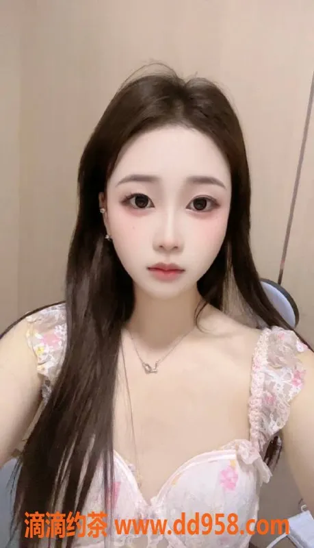 深圳楼凤-宝安小不点，160cm身材，800元起服务