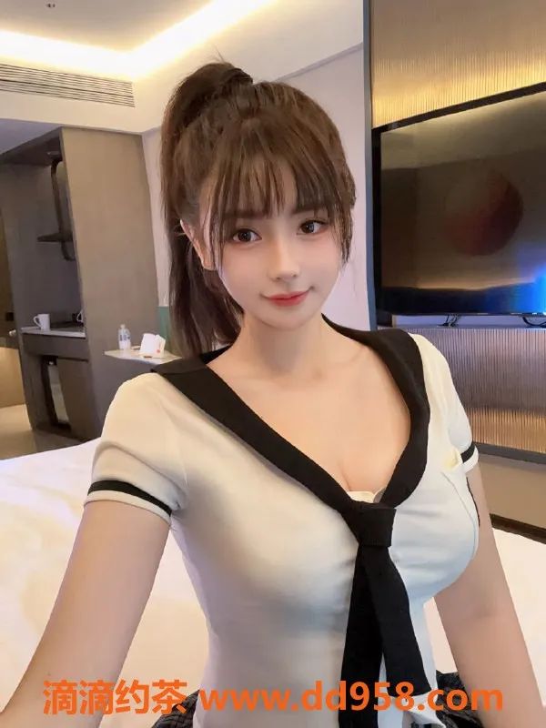 广州楼凤-天河蓝柑橘：8P御姐大胸夜课体验