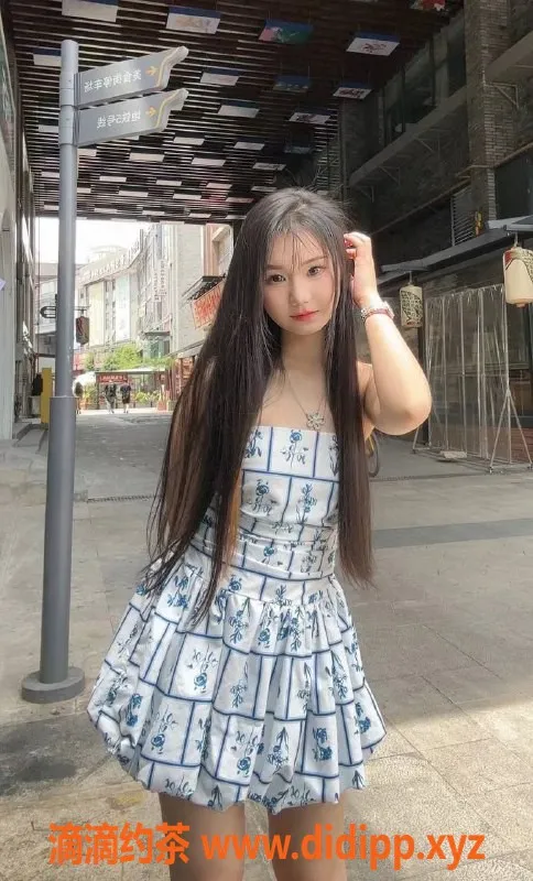 成都楼凤-高新区甜甜，小萝莉身材，服务超赞！