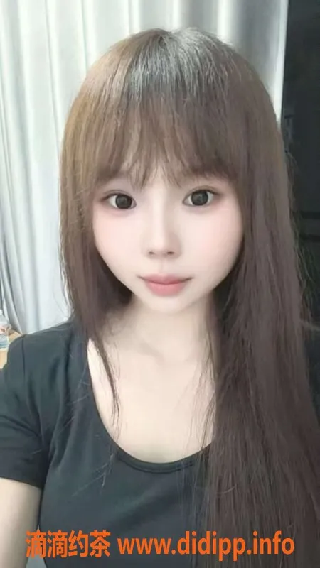 广州楼凤-白云妃妃，22岁160cm粉嫩美女，400起享受服务