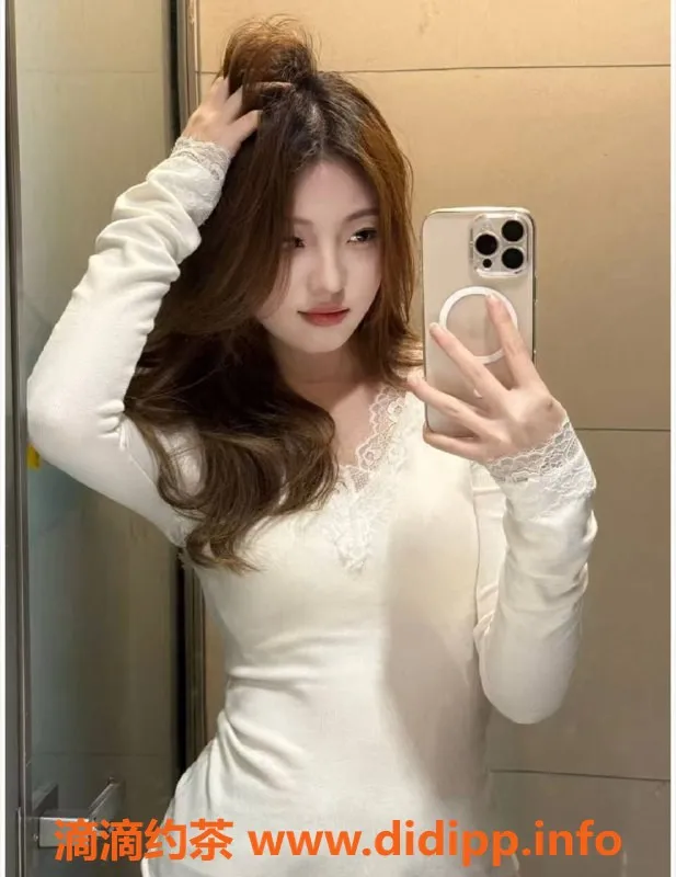 赣州楼凤-赣州幼初 160cm B罩杯 陪浴调情服务