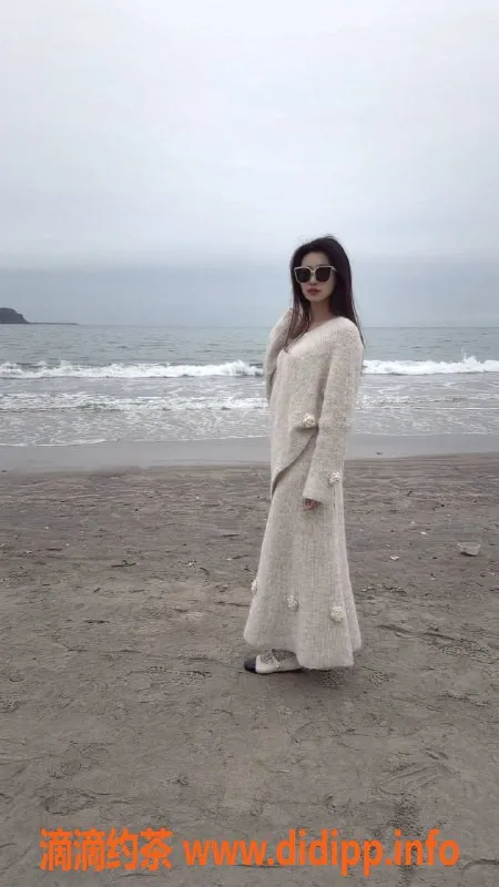 惠州楼凤-惠阳小新：22岁微胖甜美小姐提供多样服务