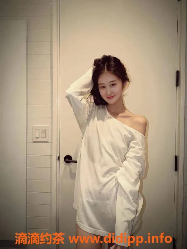 深圳楼凤-南山小雪，优雅御姐，700元起