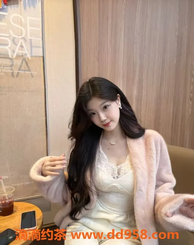 广州楼凤资源信息,花都区25岁栏妮，166cm，诱人快餐服务