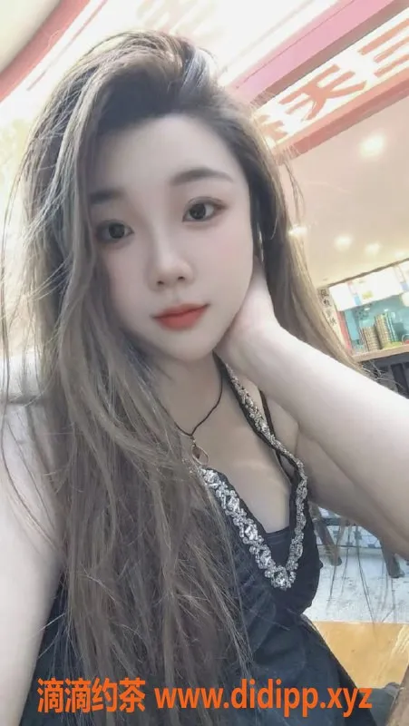 中山楼凤-西区依婷，身材火辣，高颜值伴侣等你来体验！