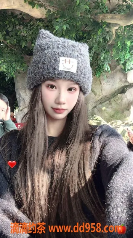 湛江楼凤资源信息,小琪 22岁 160cm 45kg 湛江洗吹做服务推荐