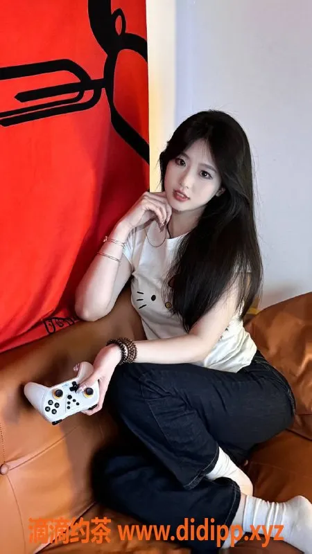 广州楼凤-天河嫩妹小龙女，鸳鸯浴6P服务体验