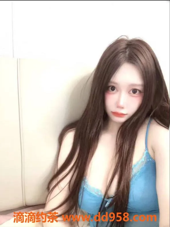 广州楼凤-天河嫩妹林新月，水费700p等你来体验