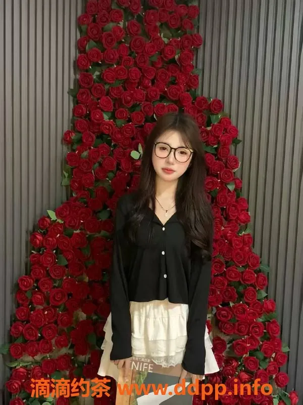 广州楼凤-番禺嫩妹琦琦，700水费，带你体验不一样的服务