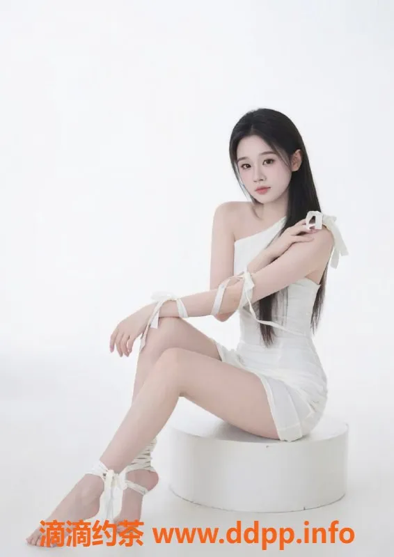 广州楼凤-天河小白御姐，15P夜课大胸服务