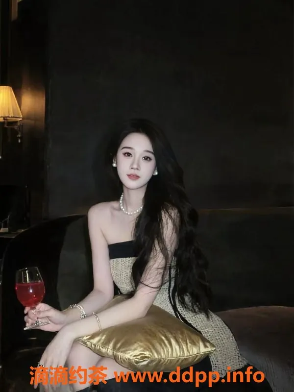 广州楼凤-天河小白御姐，15P夜课大胸服务