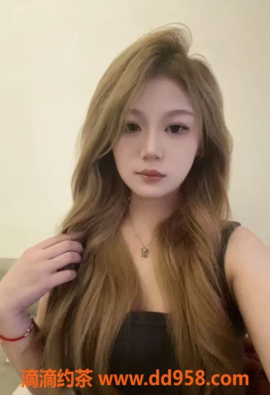 常州楼凤-武进万达木木，19岁御姐，165高102重