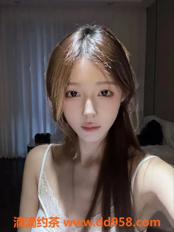 常州楼凤资源信息,武进瑶妹19岁冷白皮，800元陪浴服务