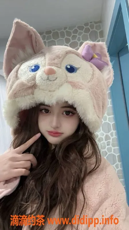 常州楼凤-常州小雅，23岁169cm，胸围C，8起服务