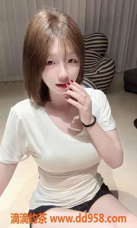 常州楼凤-常州宁宁，23岁，167cm，96斤，胸围C，性价比高