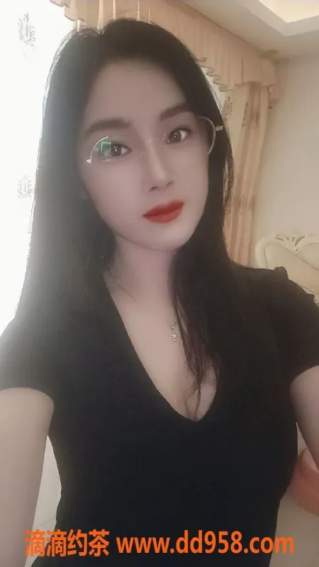 惠州楼凤-大亚湾大玉儿，身高160微胖C罩，30岁提供多项服务