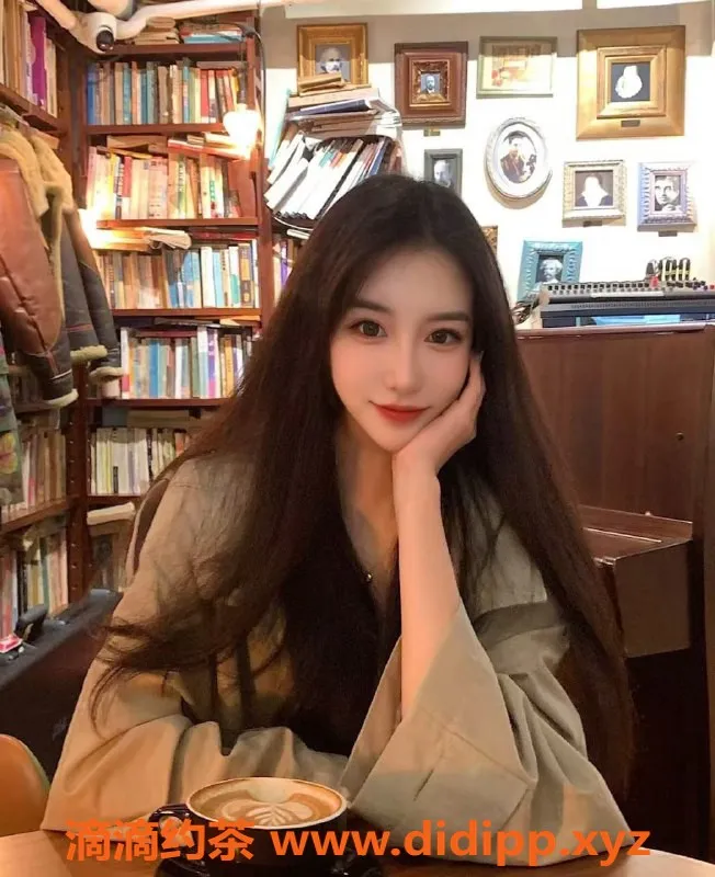 无锡楼凤-梁溪区孙萌阳，高颜值丝袜制服陪浴服务