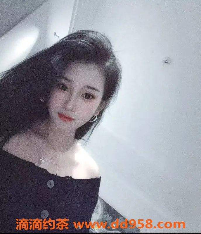 成都楼凤-龙泉驿区柠檬，身材不错的御姐