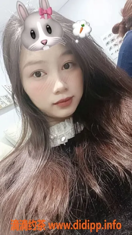 成都楼凤-成华区20岁幼师，身高160，体重100，温柔口技等你来体验