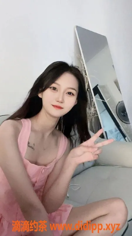 上海楼凤-普陀暖心04年嫩妹，身高168，价格900起