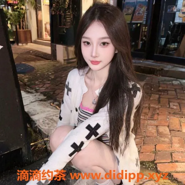 成都楼凤资源信息,锦江区周芷若，冷白皮大长腿嫩妹