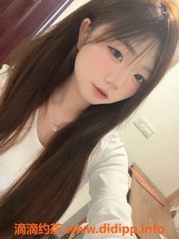 广州楼凤-天河糯糯，童颜巨乳，600元体验